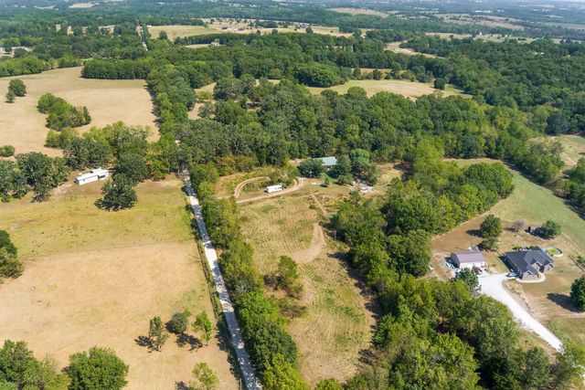 1092 Blackjack School Road, Marionville, MO 65705