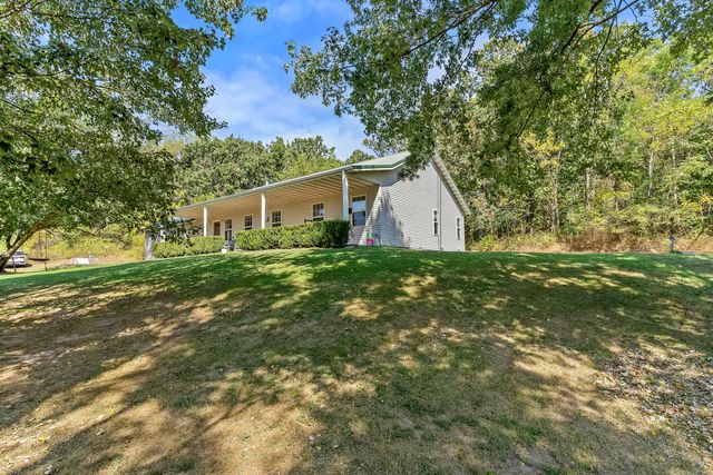 1092 Blackjack School Road, Marionville, MO 65705