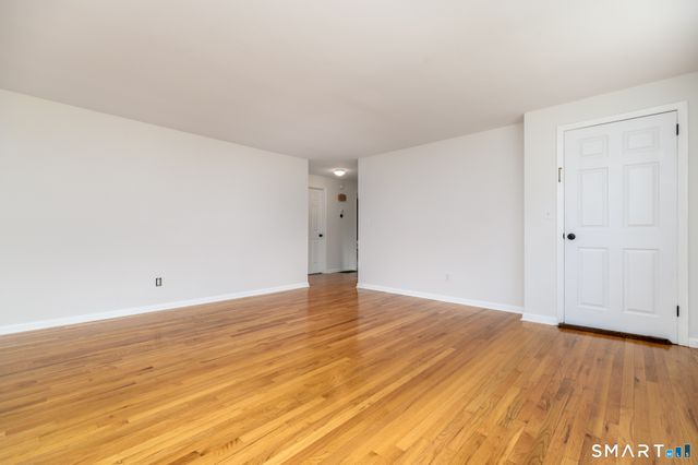 32 Hackett Circle North, Stamford, CT 06906