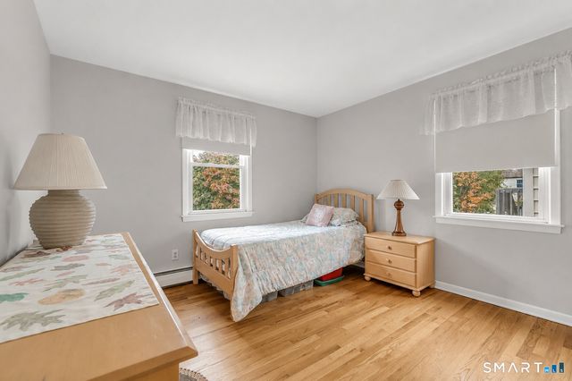 32 Hackett Circle North, Stamford, CT 06906