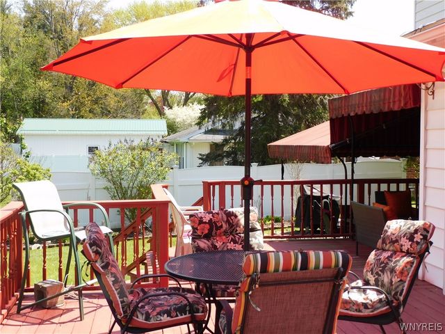720 Fisher Road, West Seneca, NY 14224