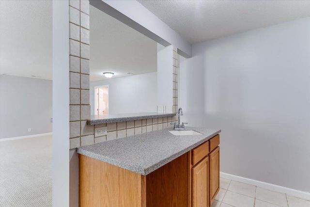 2206 E Myrtlewood, Derby, KS 67037