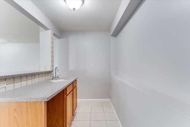 2206 E Myrtlewood, Derby, KS 67037