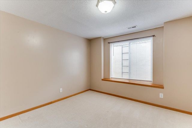 2206 E Myrtlewood, Derby, KS 67037