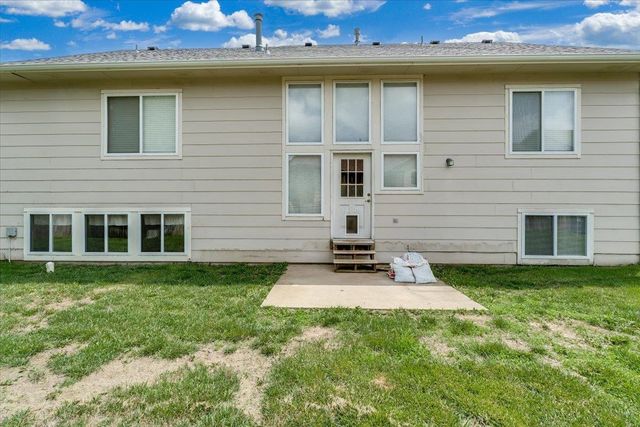 2206 E Myrtlewood, Derby, KS 67037