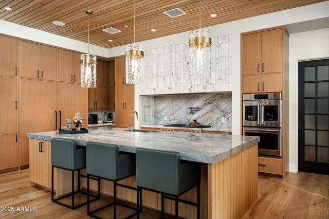 8328 E WHISPER ROCK Trail, Scottsdale, AZ 85266