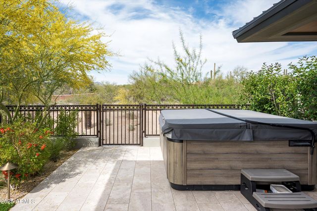 8328 E WHISPER ROCK Trail, Scottsdale, AZ 85266