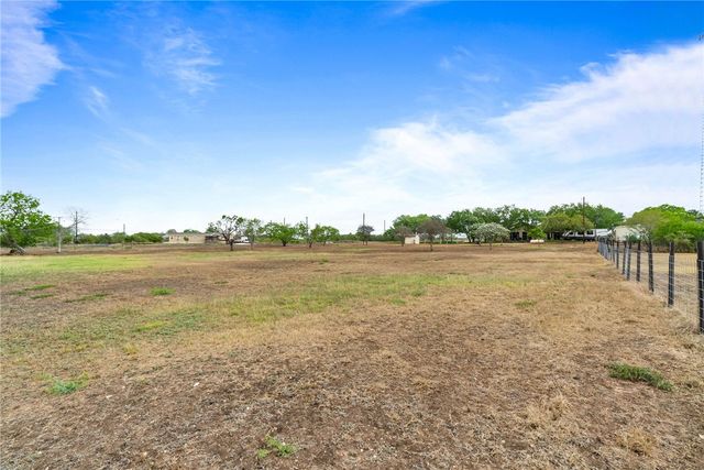 345 Trail Ridge Dr, Sandia, TX 78383