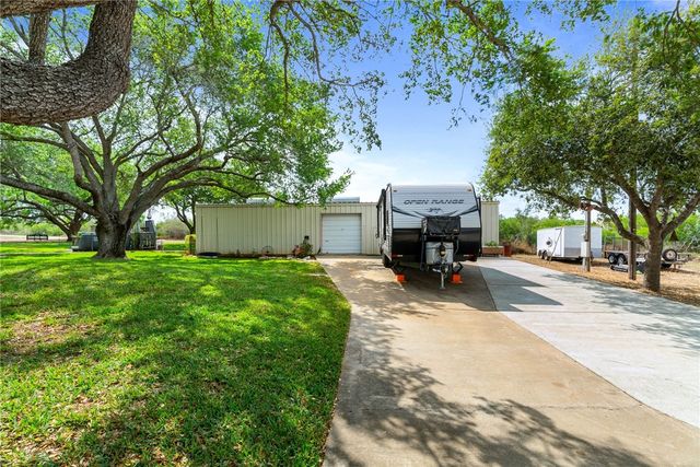 345 Trail Ridge Dr, Sandia, TX 78383