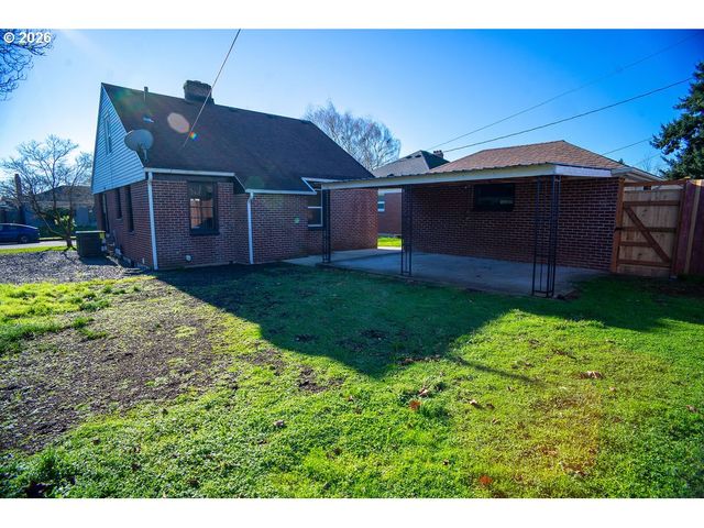 118 E 38TH St, Vancouver, WA 98663