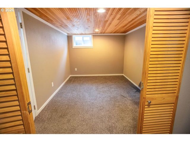 118 E 38TH St, Vancouver, WA 98663