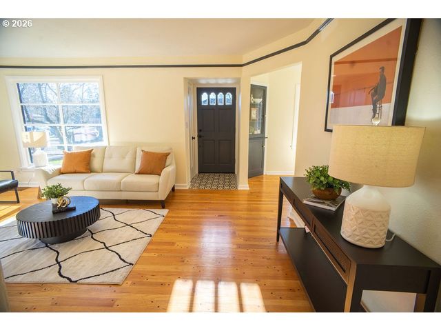 118 E 38TH St, Vancouver, WA 98663