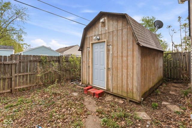 483 S Somerset Avenue, Indianapolis, IN 46241