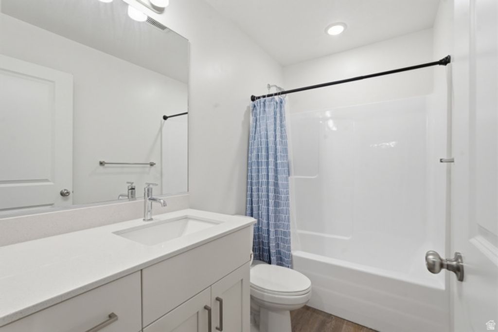 Image 21 of property listing at 613 W 550 N #507, Smithfield, UT 84335