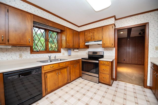 32 Nichols Drive, Inman, SC 29349