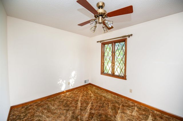 32 Nichols Drive, Inman, SC 29349