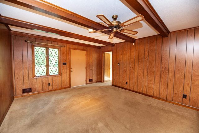 32 Nichols Drive, Inman, SC 29349