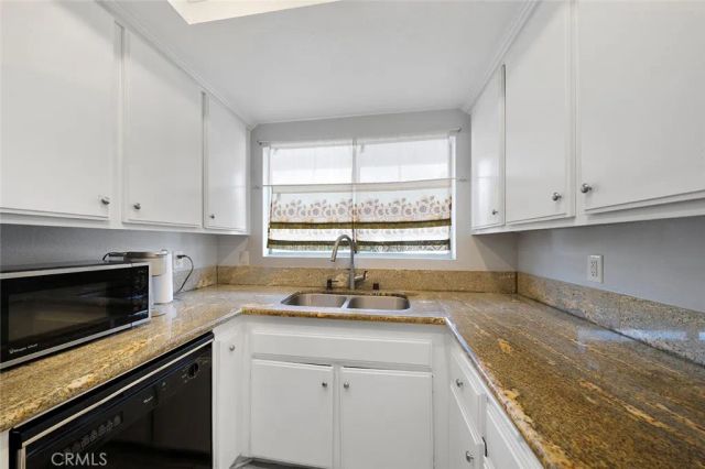 871 W 13th Street 4, Azusa, CA 91702