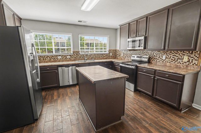 211 Ivyleaf Drive, Madison, AL 35757