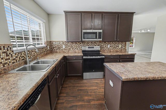 211 Ivyleaf Drive, Madison, AL 35757