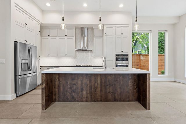 1307 Clifford Ave, Austin, TX 78702