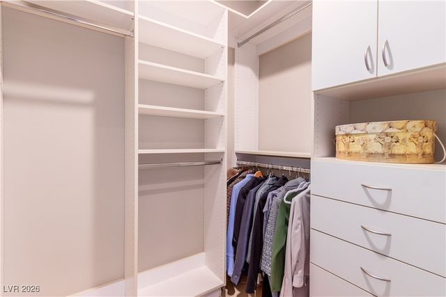 9101 Alta Drive 307, Las Vegas, NV 89145