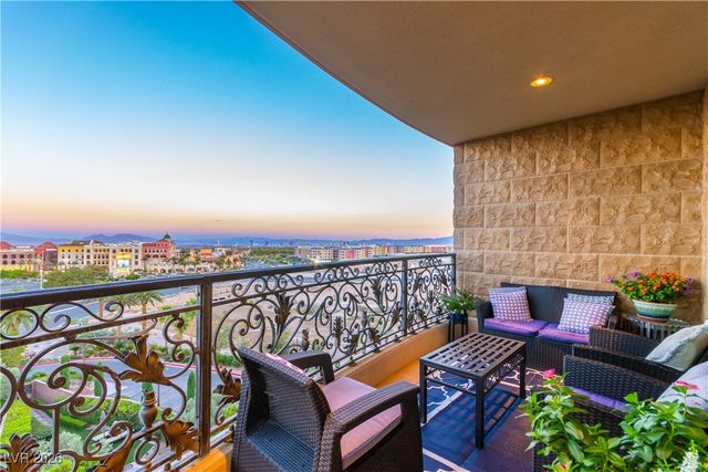 9101 Alta Drive 307, Las Vegas, NV 89145