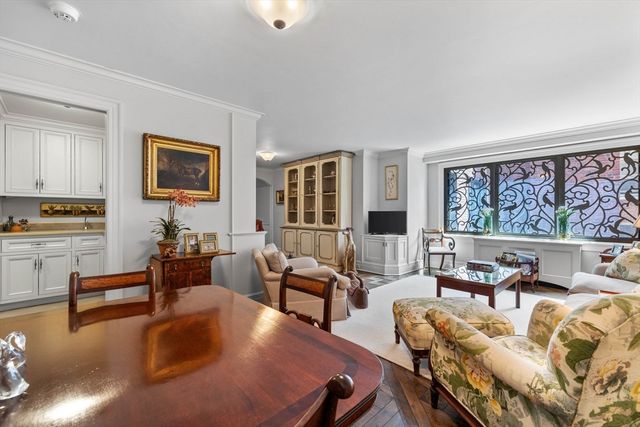 180 Beacon 9G, Boston, MA 02116