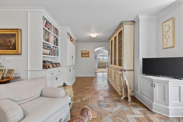 180 Beacon 9G, Boston, MA 02116