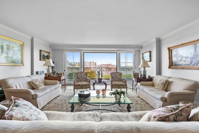 180 Beacon 9G, Boston, MA 02116