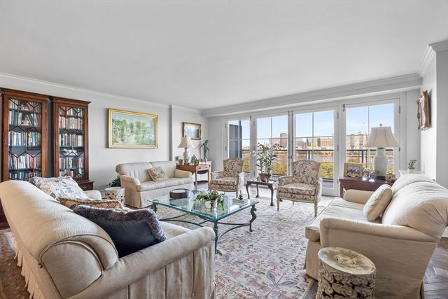 180 Beacon 9G, Boston, MA 02116