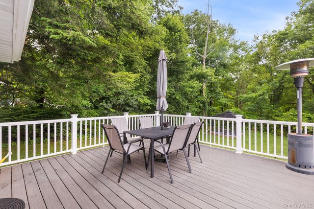 11 Sharon Drive, Highland, NY 12528