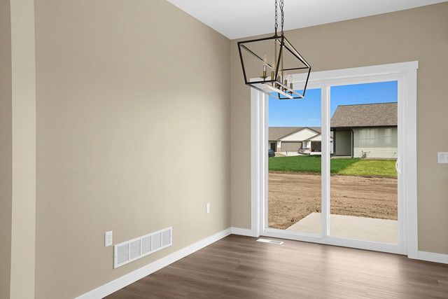 652 Boone LANE, Holmen, WI 54636