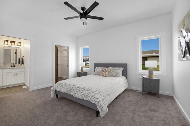 652 Boone LANE, Holmen, WI 54636