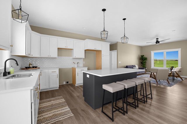 652 Boone LANE, Holmen, WI 54636