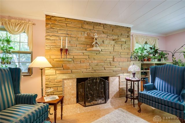 215 Colonial Lane, Washington Twp, OH 45429