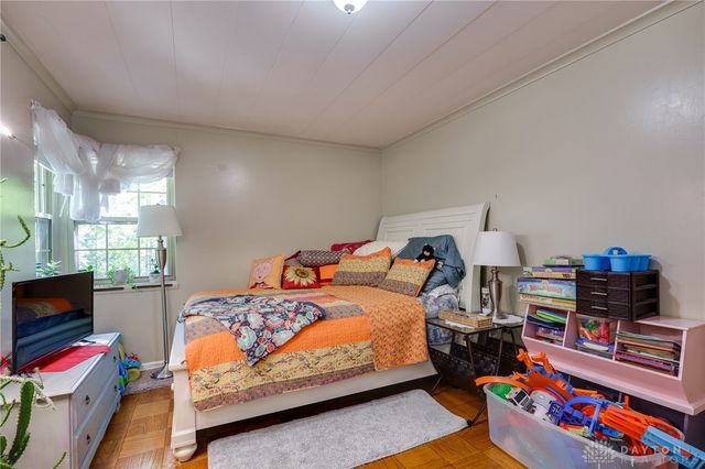 215 Colonial Lane, Washington Twp, OH 45429