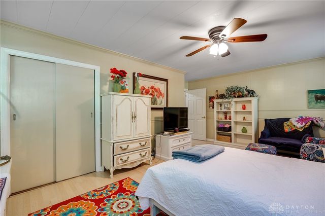 215 Colonial Lane, Washington Twp, OH 45429