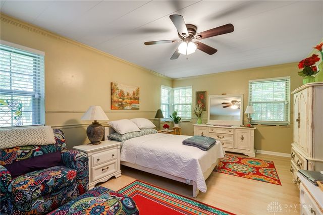 215 Colonial Lane, Washington Twp, OH 45429