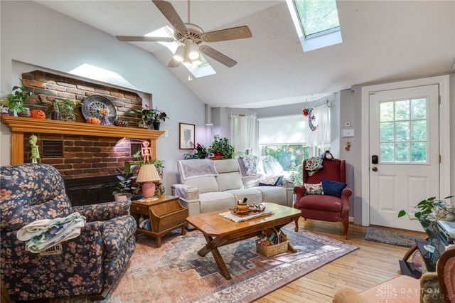 215 Colonial Lane, Washington Twp, OH 45429