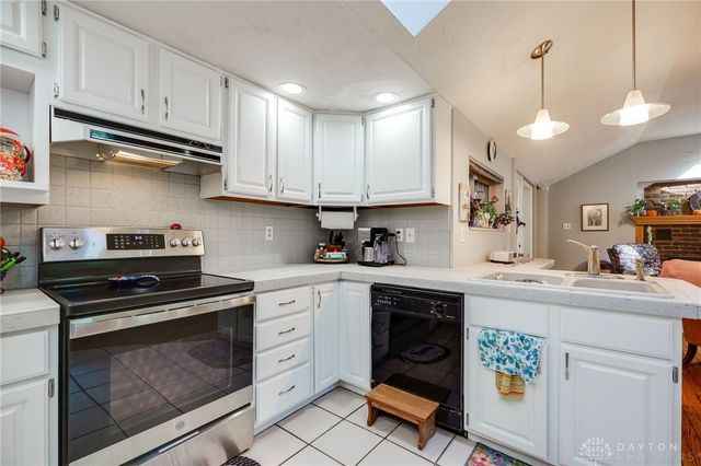 215 Colonial Lane, Washington Twp, OH 45429