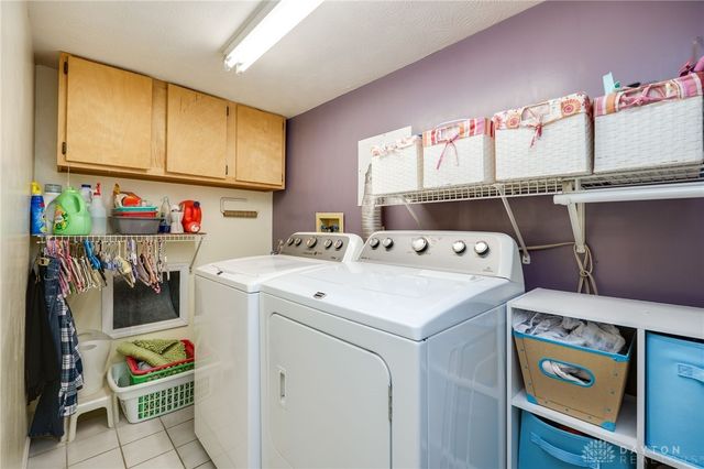 215 Colonial Lane, Washington Twp, OH 45429