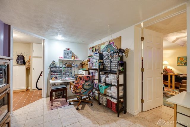 215 Colonial Lane, Washington Twp, OH 45429