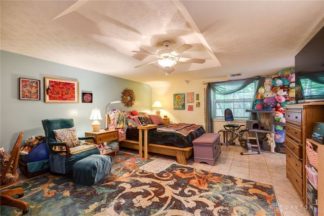 215 Colonial Lane, Washington Twp, OH 45429