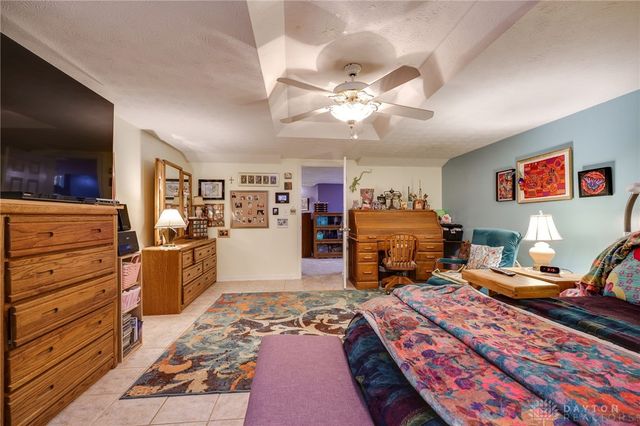 215 Colonial Lane, Washington Twp, OH 45429