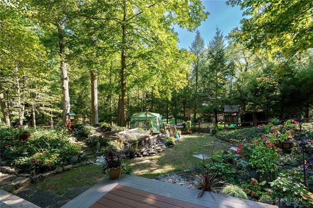 215 Colonial Lane, Washington Twp, OH 45429