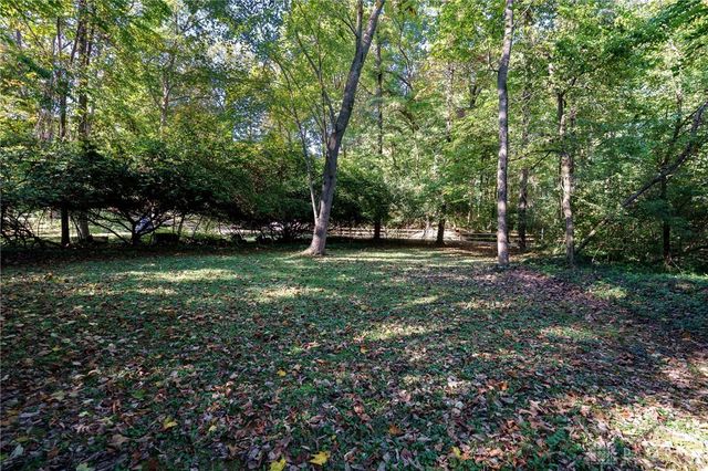 215 Colonial Lane, Washington Twp, OH 45429