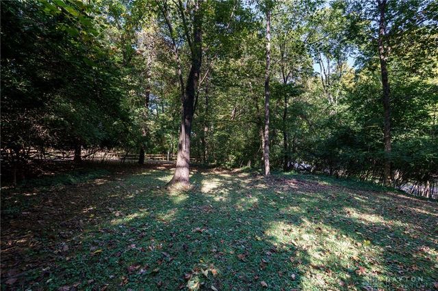 215 Colonial Lane, Washington Twp, OH 45429