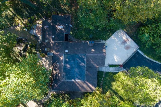 215 Colonial Lane, Washington Twp, OH 45429