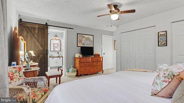 1405 MERCER RD, Haymarket, VA 20169